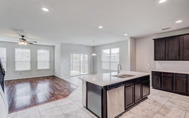 5529 Las Lomas Lane, Denton, TX 76208, 4 Bedrooms Bedrooms, ,5 BathroomsBathrooms,Residential,For Sale,5529 Las Lomas Lane,0,21230744