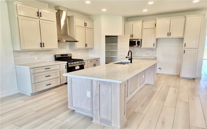 6718 La Salle Drive, Corpus Christi, TX 78414, 4 Habitaciones Habitaciones , ,2 BañosBaños,Residential,En Venta,6718 La Salle Drive,0,474458