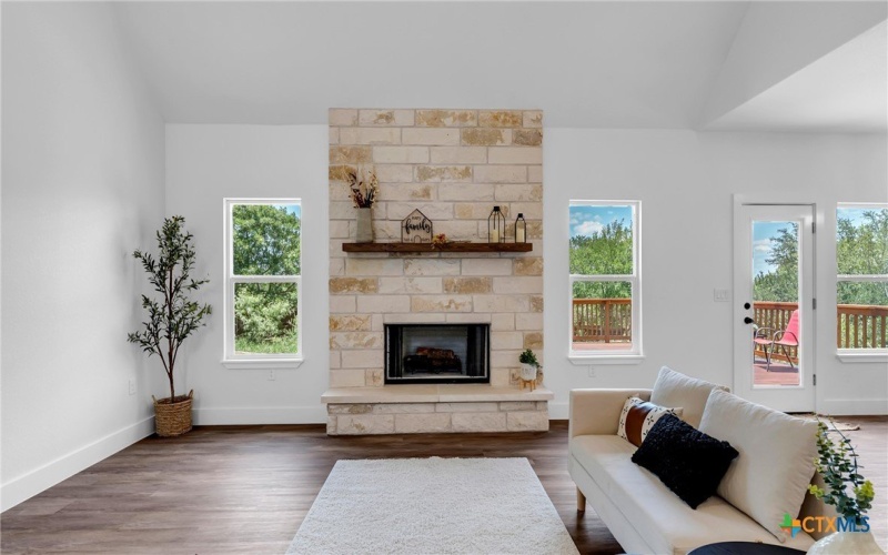 105 Chesterfield Drive, Kingsland, TX 78639, 4 Bedrooms Bedrooms, ,2 BathroomsBathrooms,Residential,For Sale,105 Chesterfield Drive,0,609997