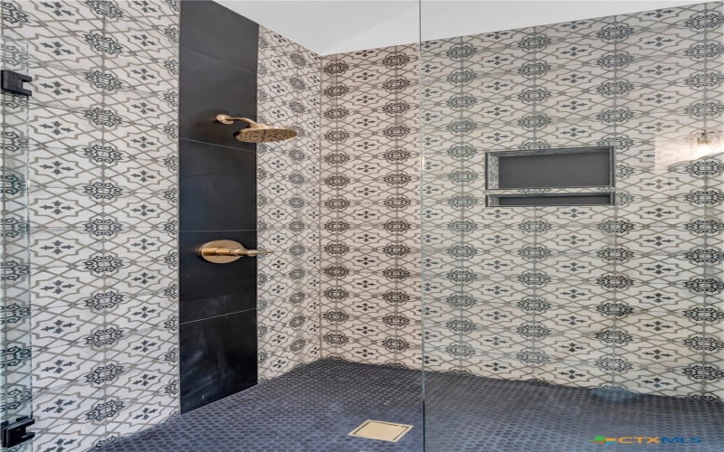 105 Chesterfield Drive, Kingsland, TX 78639, 4 Bedrooms Bedrooms, ,2 BathroomsBathrooms,Residential,For Sale,105 Chesterfield Drive,0,609997