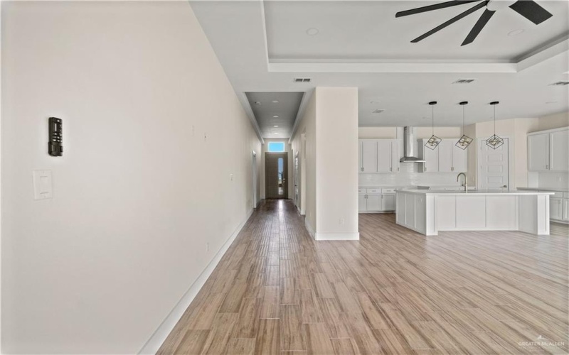 409 W La Pointe Avenue, Mission, TX 78573, 4 Bedrooms Bedrooms, ,3 BathroomsBathrooms,Residential,For Sale,409 W La Pointe Avenue,0,501227