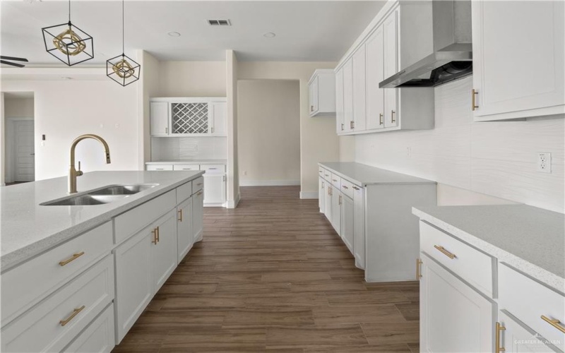 409 W La Pointe Avenue, Mission, TX 78573, 4 Bedrooms Bedrooms, ,3 BathroomsBathrooms,Residential,For Sale,409 W La Pointe Avenue,0,501227