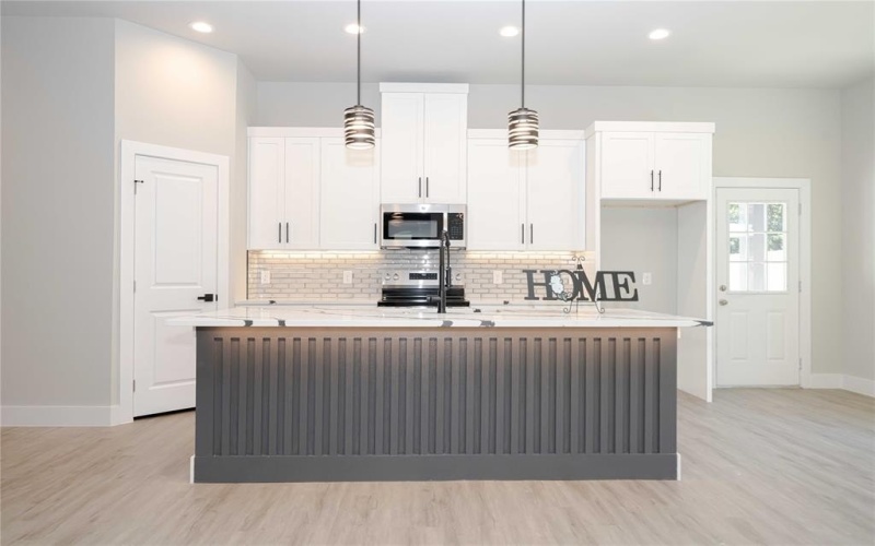 101 S Getzendaner Street, Waxahachie, TX 75165, 4 Bedrooms Bedrooms, ,2 BathroomsBathrooms,Residential,For Sale,101 S Getzendaner Street,0,21061650