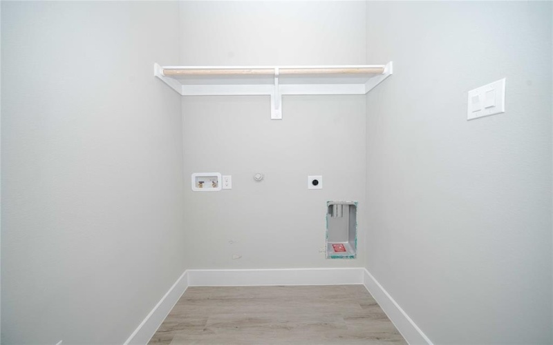 101 S Getzendaner Street, Waxahachie, TX 75165, 4 Bedrooms Bedrooms, ,2 BathroomsBathrooms,Residential,For Sale,101 S Getzendaner Street,0,21061650