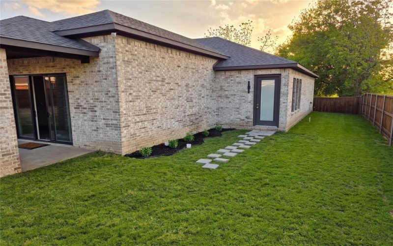 903 Urban Drive, DeSoto, TX 75115, 3 Bedrooms Bedrooms, ,2 BathroomsBathrooms,Residential,For Sale,903 Urban Drive,0,21180480