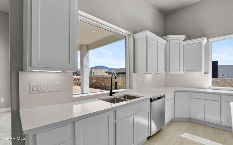 1836 Cimarron Park Drive, El Paso, TX 79911, 4 Habitaciones Habitaciones , ,3 BañosBaños,Residential,En Venta,1836 Cimarron Park Drive,899461