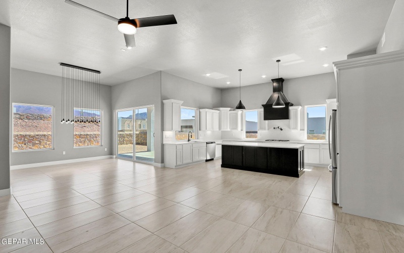1836 Cimarron Park Drive, El Paso, TX 79911, 4 Habitaciones Habitaciones , ,3 BañosBaños,Residential,En Venta,1836 Cimarron Park Drive,899461