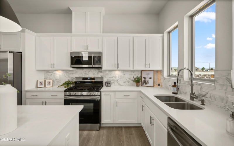 13825 Paseo Bosque Avenue, El Paso, TX 79928, 3 Bedrooms Bedrooms, ,2 BathroomsBathrooms,Residential,For Sale,13825 Paseo Bosque Avenue,0,902316