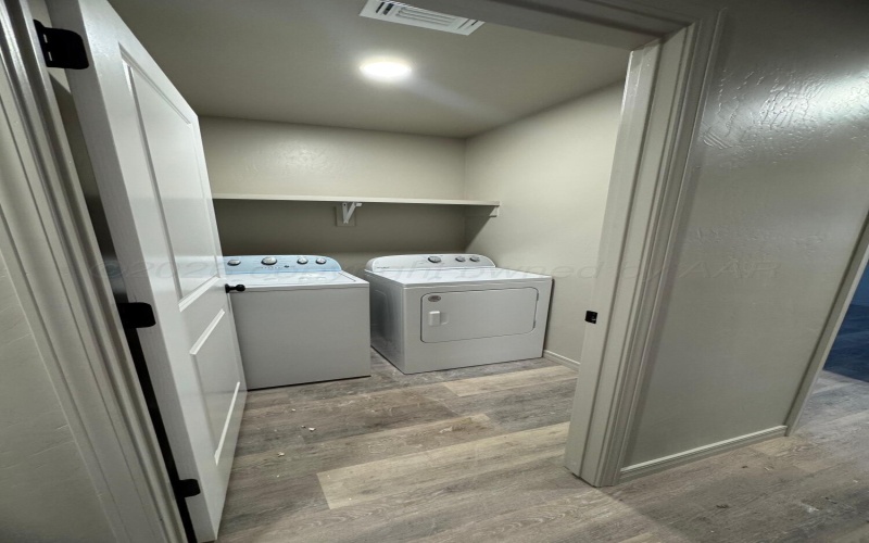 1122 Caprock Street, Hereford, TX 79045, 3 Bedrooms Bedrooms, ,2 BathroomsBathrooms,Residential Multi Family,For Sale,1122 Caprock Street,0,26-2995