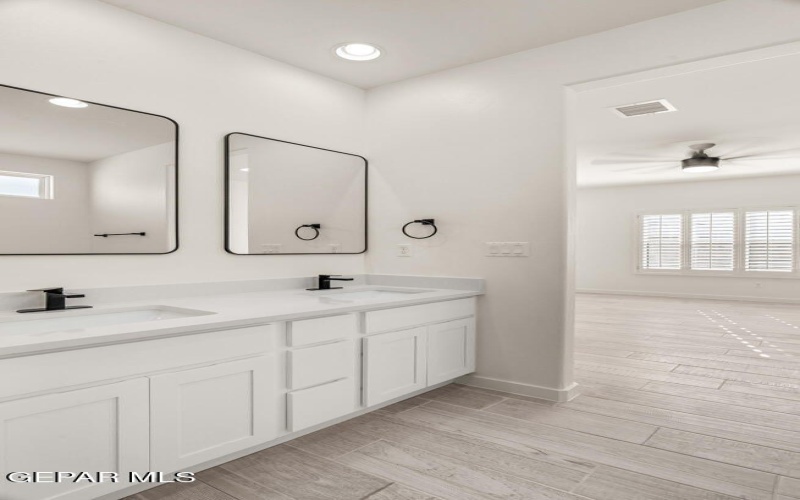 13397 Highworth Drive, El Paso, TX 79928, 3 Bedrooms Bedrooms, ,3 BathroomsBathrooms,Residential,For Sale,13397 Highworth Drive,911508