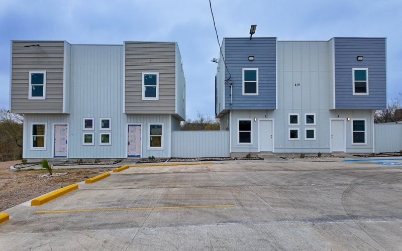 416 J R Rodriguez Dr, Eagle Pass, TX 78852, 2 Bedrooms Bedrooms, ,1 BathroomBathrooms,Residential Multi Family,For Sale,416 J R Rodriguez Dr,0,83046