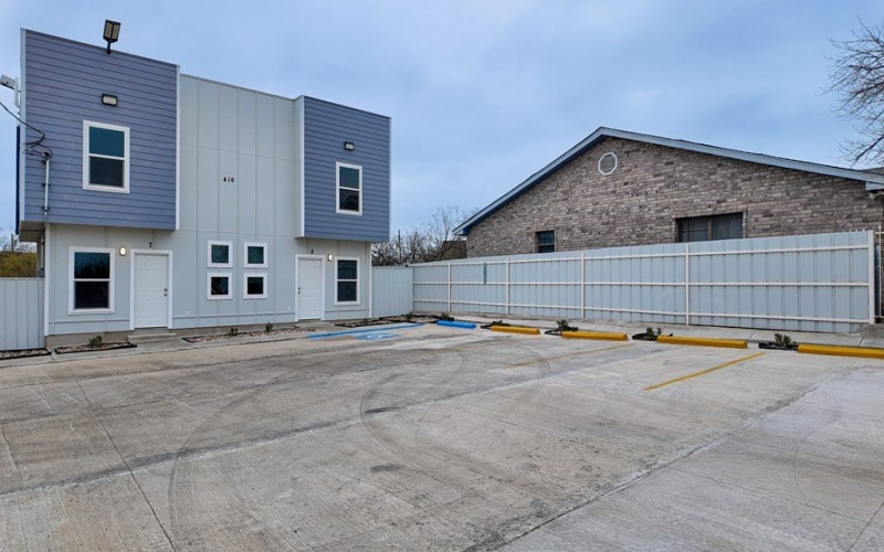 416 J R Rodriguez Dr, Eagle Pass, TX 78852, 2 Bedrooms Bedrooms, ,1 BathroomBathrooms,Residential Multi Family,For Sale,416 J R Rodriguez Dr,0,83046