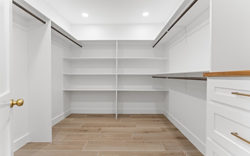 9570 N County Road W, Odessa, TX 79764, 5 Bedrooms Bedrooms, ,3 BathroomsBathrooms,Residential,For Sale,9570 N County Road W,0,173780