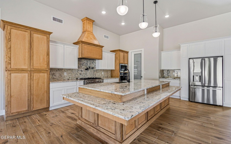 6418 Cadence River Drive, El Paso, TX 79932, 4 Bedrooms Bedrooms, ,3 BathroomsBathrooms,Residential,For Sale,6418 Cadence River Drive,911658