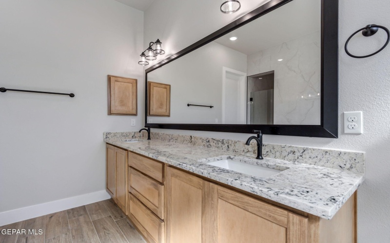 6418 Cadence River Drive, El Paso, TX 79932, 4 Bedrooms Bedrooms, ,3 BathroomsBathrooms,Residential,For Sale,6418 Cadence River Drive,911658