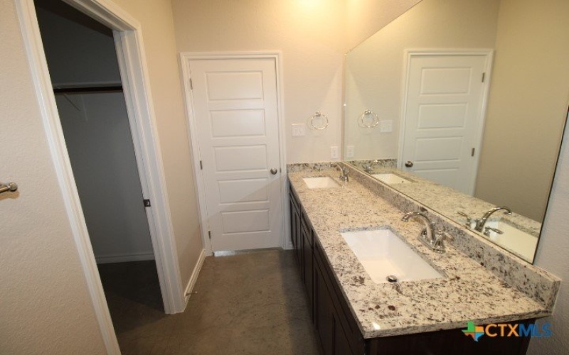 640 Pacific Crest Trail, Copperas Cove, TX 76522, 3 Bedrooms Bedrooms, ,2 BathroomsBathrooms,Residential Multi Family,For Sale,640 Pacific Crest Trail,0,608206