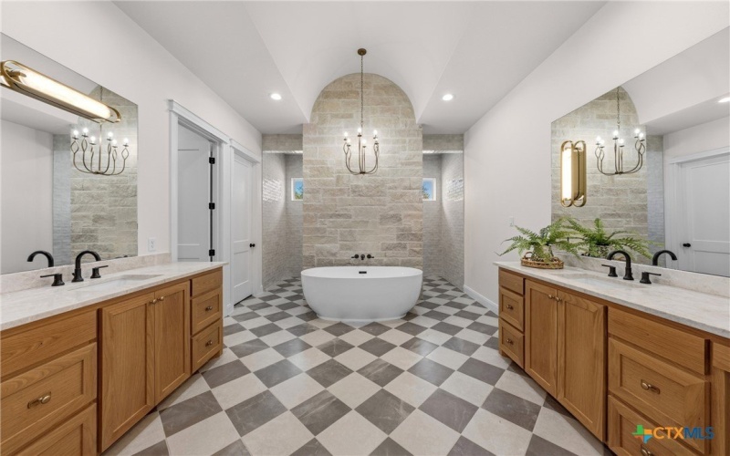 12299 Crows Ranch Road, Salado, TX 76571, 4 Bedrooms Bedrooms, ,5 BathroomsBathrooms,Residential,For Sale,12299 Crows Ranch Road,0,609824