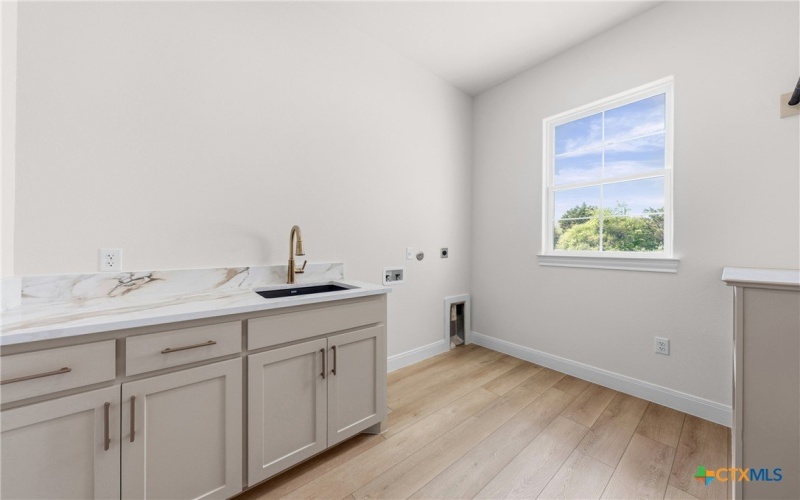 12299 Crows Ranch Road, Salado, TX 76571, 4 Bedrooms Bedrooms, ,5 BathroomsBathrooms,Residential,For Sale,12299 Crows Ranch Road,0,609824