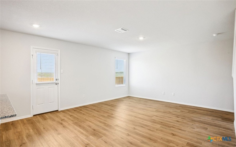 1203 Newey Circle, Temple, TX 76502, 5 Bedrooms Bedrooms, ,2 BathroomsBathrooms,Residential,For Sale,1203 Newey Circle,0,610109