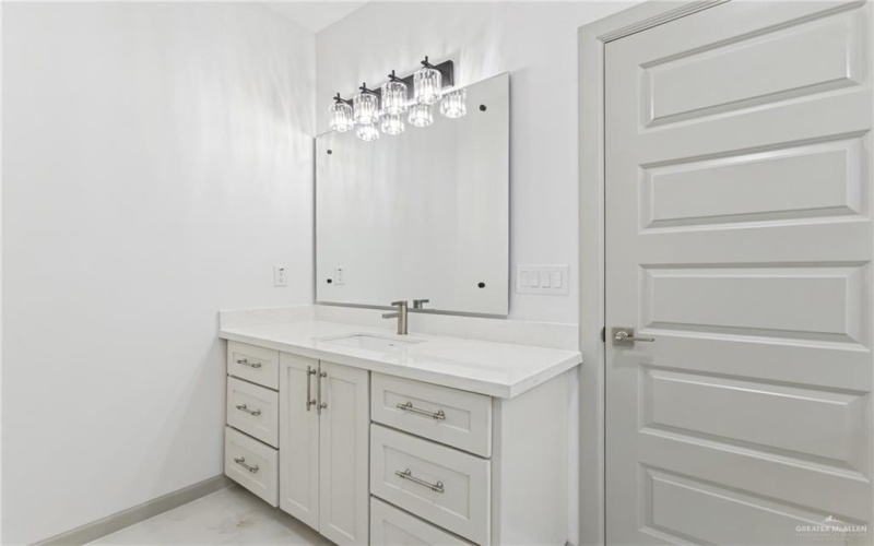 3400 E Alexa Street, Edinburg, TX 78542, 3 Bedrooms Bedrooms, ,2 BathroomsBathrooms,Residential,For Sale,3400 E Alexa Street,0,501332