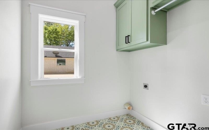 18171 W Lakeview Dr, Troup, TX 75789, 3 Bedrooms Bedrooms, ,2 BathroomsBathrooms,Residential,For Sale,18171 W Lakeview Dr,0,26005034