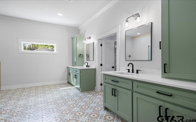 18171 W Lakeview Dr, Troup, TX 75789, 3 Bedrooms Bedrooms, ,2 BathroomsBathrooms,Residential,For Sale,18171 W Lakeview Dr,0,26005034