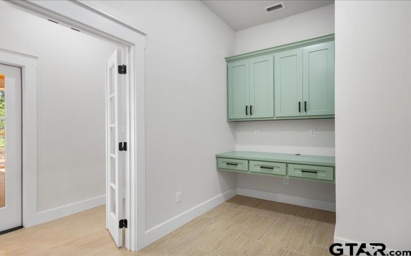 18171 W Lakeview Dr, Troup, TX 75789, 3 Bedrooms Bedrooms, ,2 BathroomsBathrooms,Residential,For Sale,18171 W Lakeview Dr,0,26005034