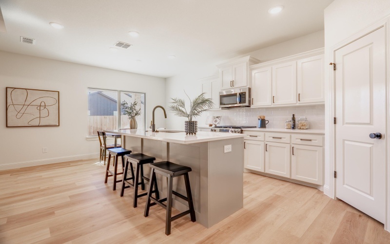 703 E 14th Street, Wolfforth, TX 79382, 4 Bedrooms Bedrooms, ,2 BathroomsBathrooms,Residential,For Sale,703 E 14th Street,0,202604706