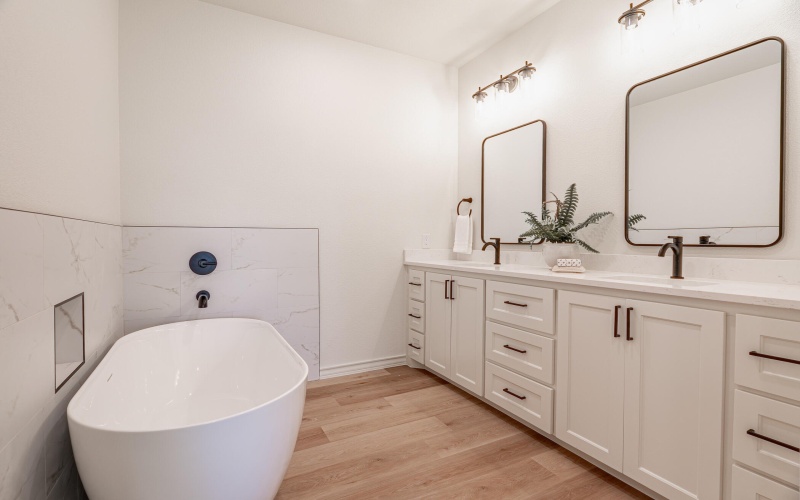 703 E 14th Street, Wolfforth, TX 79382, 4 Bedrooms Bedrooms, ,2 BathroomsBathrooms,Residential,For Sale,703 E 14th Street,0,202604706