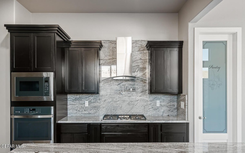 7353 Cimarron Rim Drive, El Paso, TX 79911, 5 Habitaciones Habitaciones , ,3 BañosBaños,Residential,En Venta,7353 Cimarron Rim Drive,915249