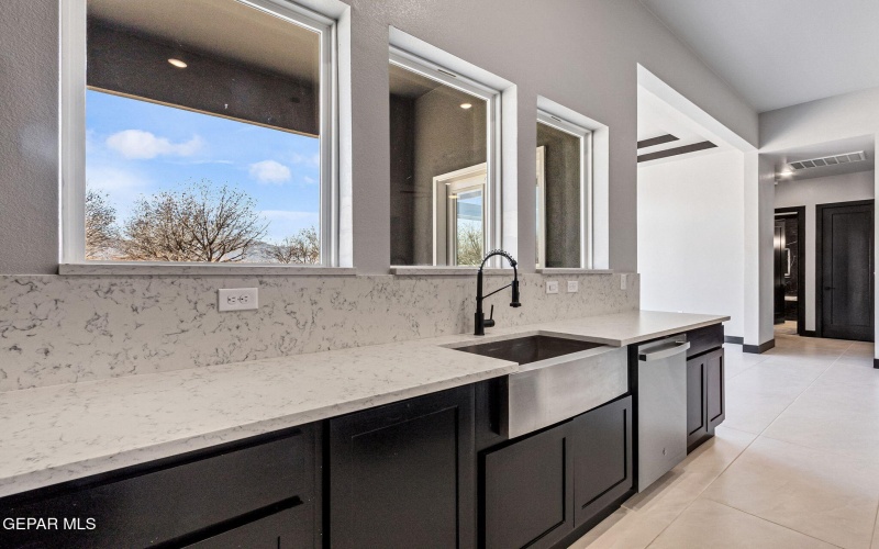 6416 Cadence River Drive, El Paso, TX 79932, 5 Bedrooms Bedrooms, ,3 BathroomsBathrooms,Residential,For Sale,6416 Cadence River Drive,0,913624