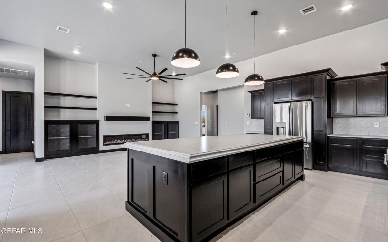 6416 Cadence River Drive, El Paso, TX 79932, 5 Bedrooms Bedrooms, ,3 BathroomsBathrooms,Residential,For Sale,6416 Cadence River Drive,0,913624