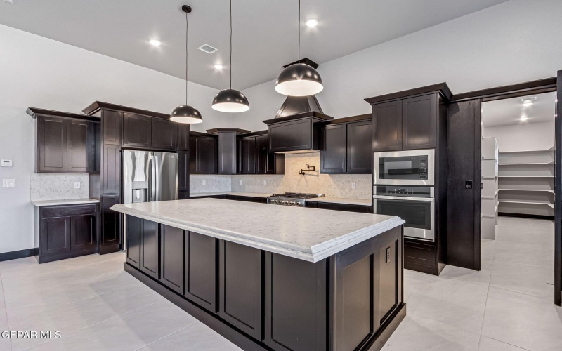 6416 Cadence River Drive, El Paso, TX 79932, 5 Bedrooms Bedrooms, ,3 BathroomsBathrooms,Residential,For Sale,6416 Cadence River Drive,0,913624
