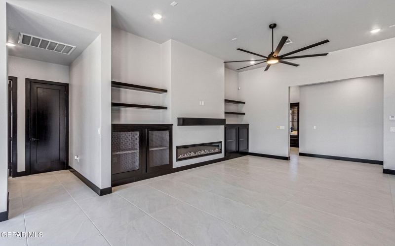 6416 Cadence River Drive, El Paso, TX 79932, 5 Bedrooms Bedrooms, ,3 BathroomsBathrooms,Residential,For Sale,6416 Cadence River Drive,0,913624