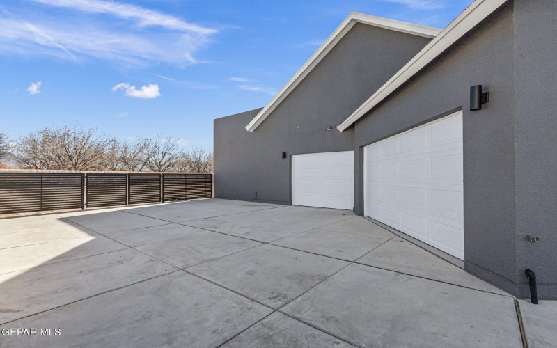 6416 Cadence River Drive, El Paso, TX 79932, 5 Bedrooms Bedrooms, ,3 BathroomsBathrooms,Residential,For Sale,6416 Cadence River Drive,0,913624