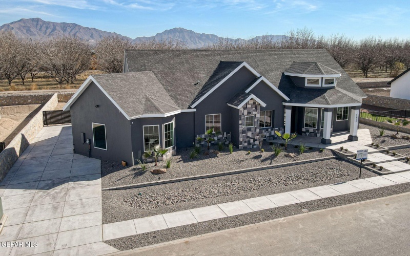 6416 Cadence River Drive, El Paso, TX 79932, 5 Bedrooms Bedrooms, ,3 BathroomsBathrooms,Residential,For Sale,6416 Cadence River Drive,0,913624