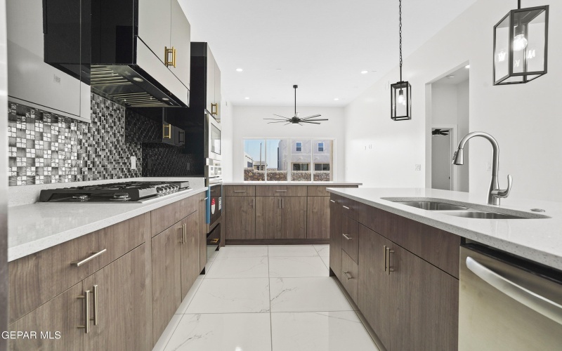 1408 DYLAN Place, El Paso, TX 79928, 4 Bedrooms Bedrooms, ,2 BathroomsBathrooms,Residential,For Sale,1408 DYLAN Place,0,914071