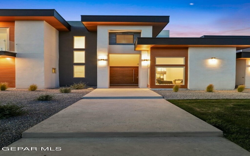852 W Gate, El Paso, TX 79932, 4 Bedrooms Bedrooms, ,6 BathroomsBathrooms,Residential,For Sale,852 W Gate,0,920864