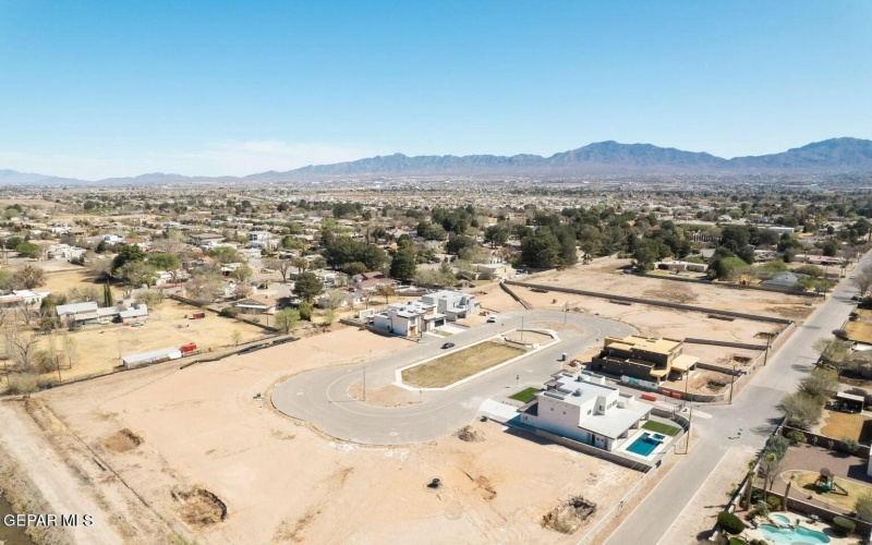 840 W Gate, El Paso, TX 79932, 4 Habitaciones Habitaciones , ,3 BañosBaños,Residential,En Venta,840 W Gate,921224