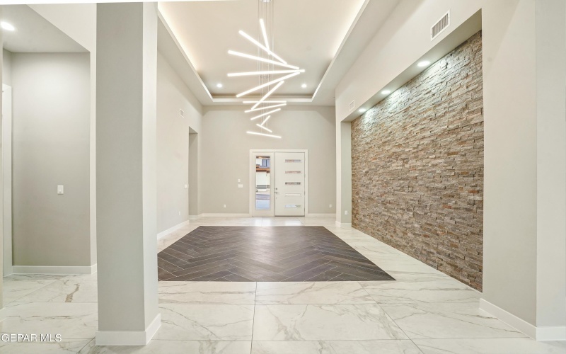 860 W Gate, El Paso, TX 79932, 4 Habitaciones Habitaciones , ,3 BañosBaños,Residential,En Venta,860 W Gate,921421