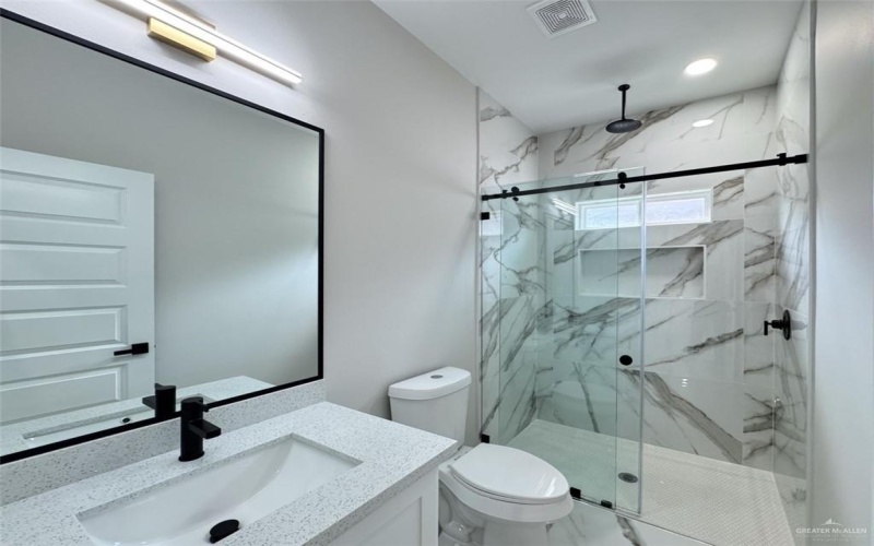 8104 50th Street, McAllen, TX 78504, 3 Habitaciones Habitaciones , ,2 BañosBaños,Residential,En Venta,8104 50th Street,0,501392