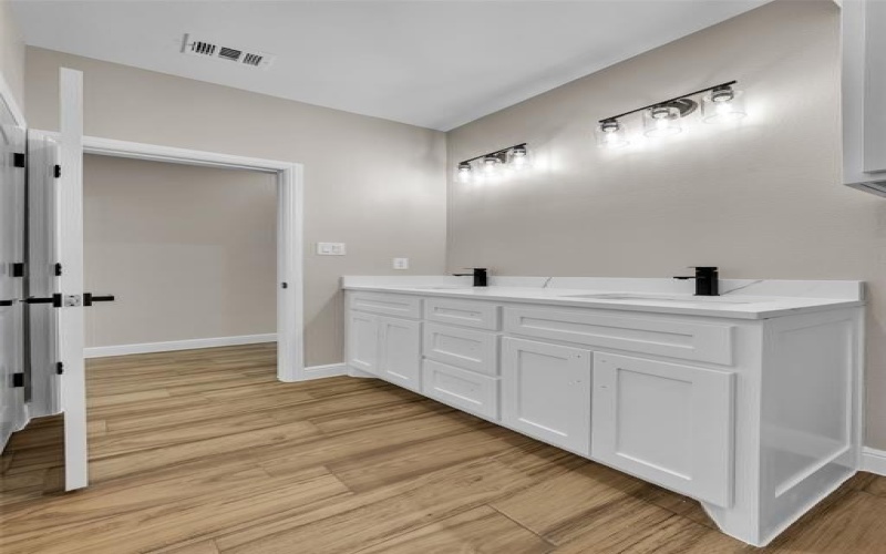 500 Kirkland Ct Court, Azle, TX 76020, 4 Bedrooms Bedrooms, ,3 BathroomsBathrooms,Residential,For Sale,500 Kirkland Ct Court,0,21007782