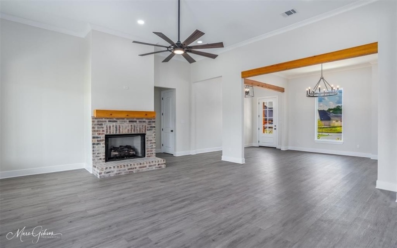 154 Laurel Valley Lane, Stonewall, LA 71078, 4 Bedrooms Bedrooms, ,3 BathroomsBathrooms,Residential,For Sale,154 Laurel Valley Lane,0,21204320