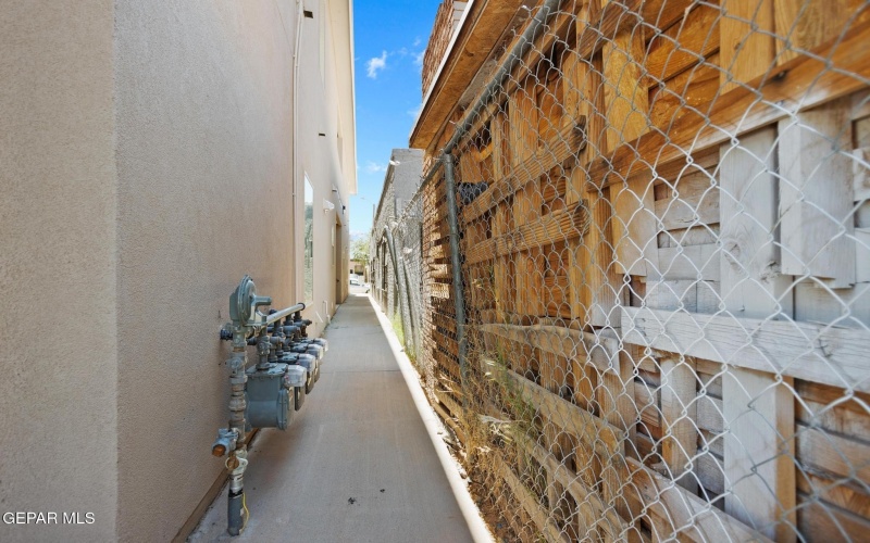 916 St. Vrain unit: D #D, El Paso, TX 79901, 1 Bedroom Bedrooms, ,1 BathroomBathrooms,Residential,For Sale,916 St. Vrain unit: D,922372