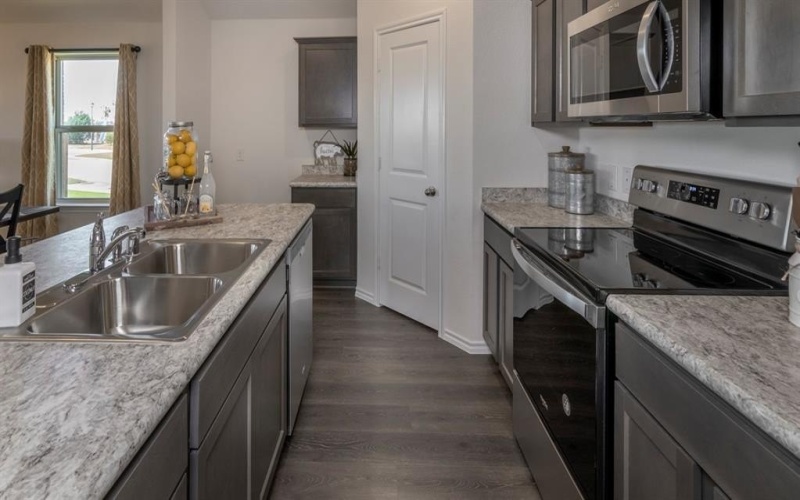 236 Whispering Pine Drive, Royse City, TX 75189, 4 Habitaciones Habitaciones , ,2 BañosBaños,Residential,En Venta,236 Whispering Pine Drive,0,21235216