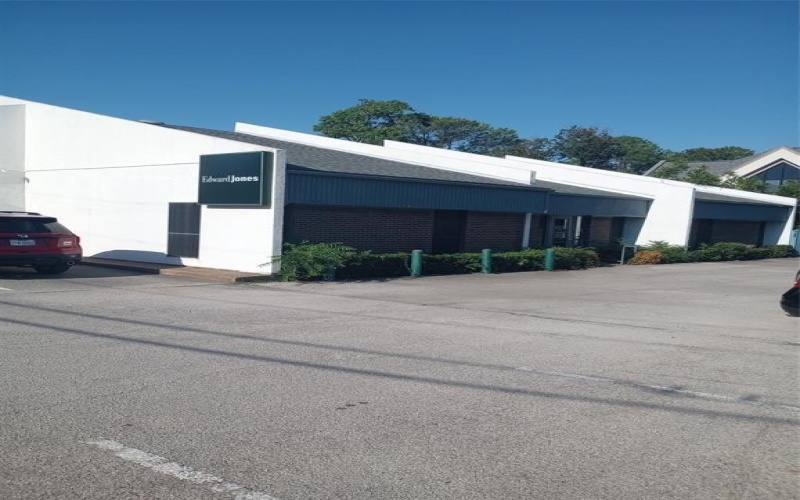 2900 W Park Row Drive, Pantego, TX 76013, ,Commercial Sale,For Sale,2900 W Park Row Drive,0,21235451