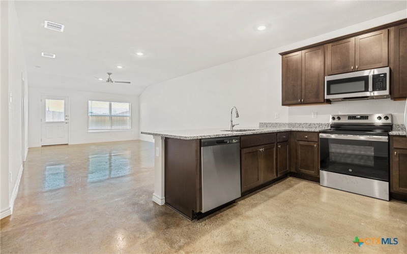 1223 Concord Drive unit: B, Copperas Cove, TX 76522, 3 Habitaciones Habitaciones , ,2 BañosBaños,Residential Multi Family,En Venta,1223 Concord Drive unit: B,0,610334