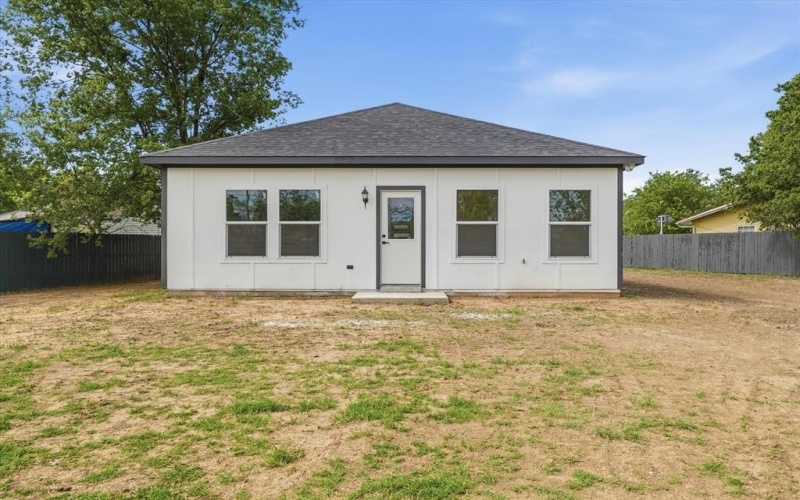 1613 SE Park Road, Mineral Wells, TX 76067, 3 Bedrooms Bedrooms, ,2 BathroomsBathrooms,Residential,For Sale,1613 SE Park Road,0,21233949