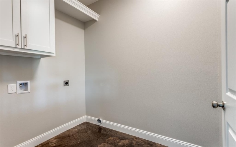 2909 Blue Heron Circle, Mount Pleasant, TX 75455, 3 Bedrooms Bedrooms, ,2 BathroomsBathrooms,Residential,For Sale,2909 Blue Heron Circle,0,21234519