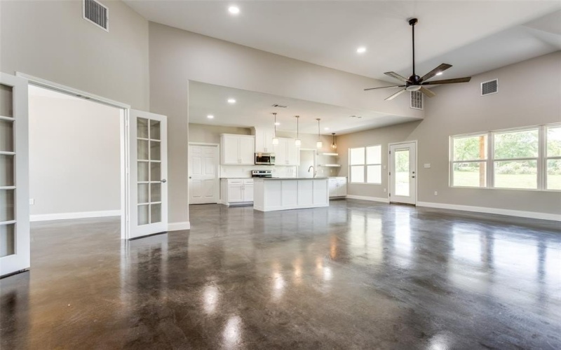 2909 Blue Heron Circle, Mount Pleasant, TX 75455, 3 Bedrooms Bedrooms, ,2 BathroomsBathrooms,Residential,For Sale,2909 Blue Heron Circle,0,21234519